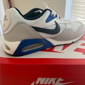 Nike Men’s White/Gray/Black/Blue Air Max Trainer